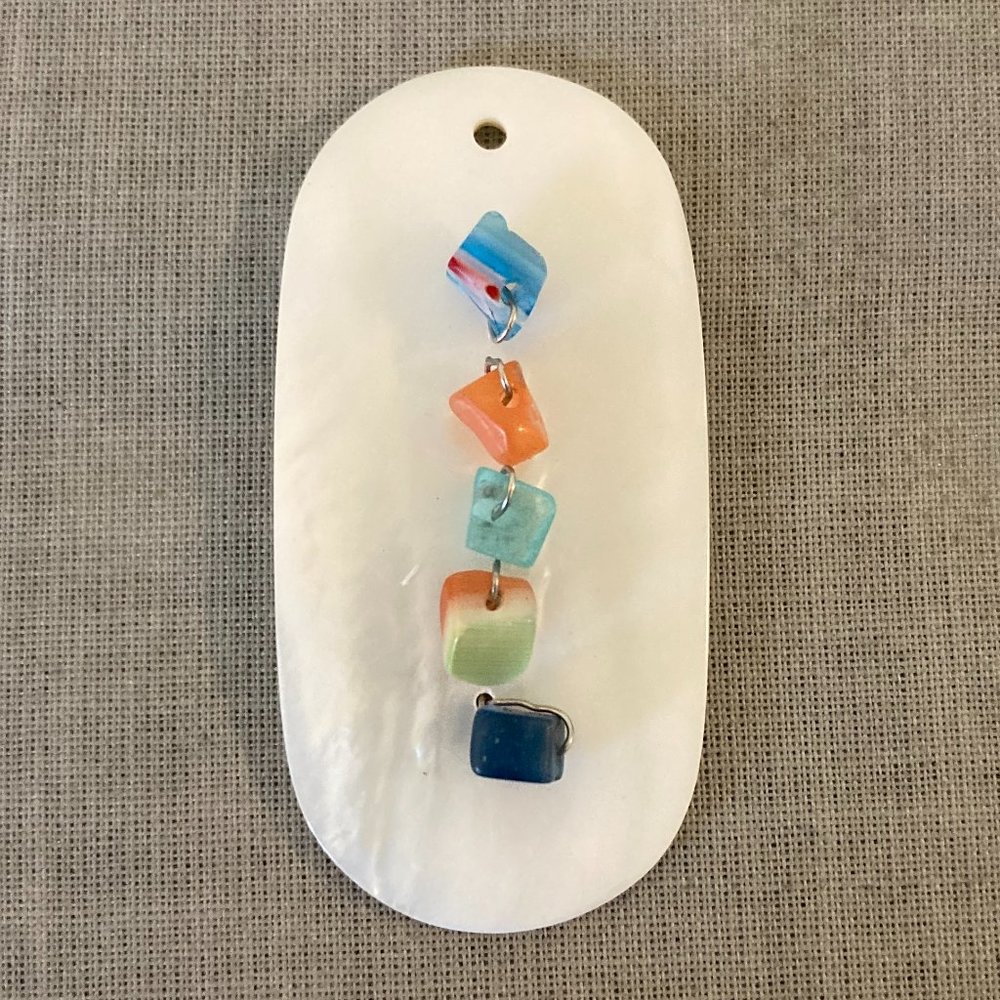 ❤️3/$12 Shell and Bead Button/Pendant from Mood Fabrics